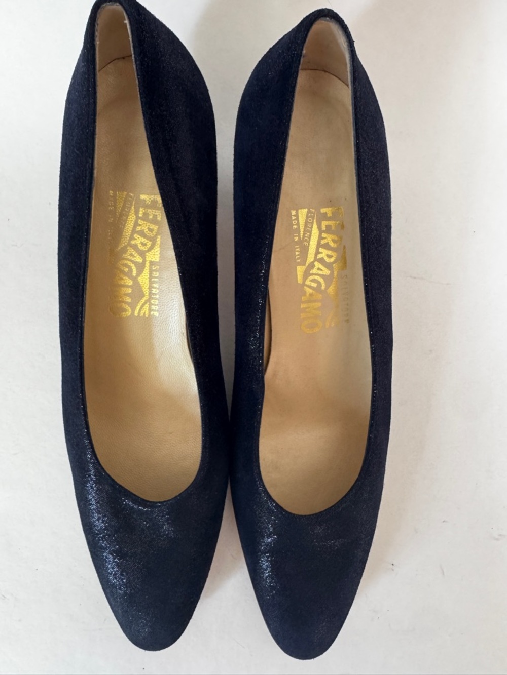 Salvatore Ferragamo Florence Vintage Navy Shimmer Pump Kitten Heel Size 10 AA